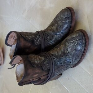 Freebird Casey Size 8